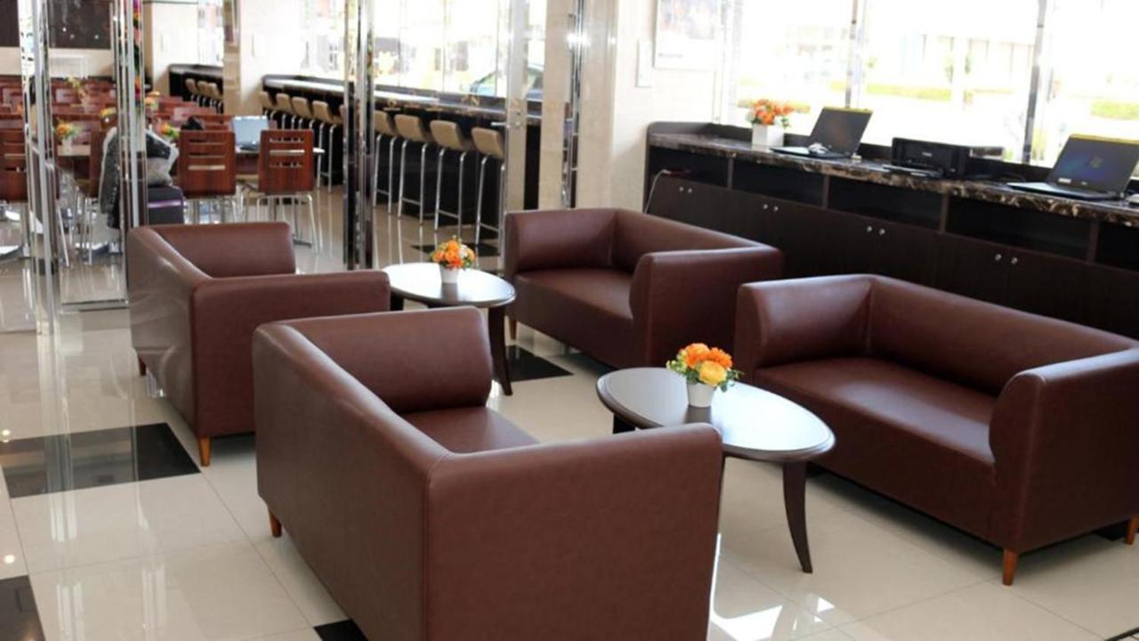 Toyoko Inn Gumma Isesaki Ekimae Екстериор снимка