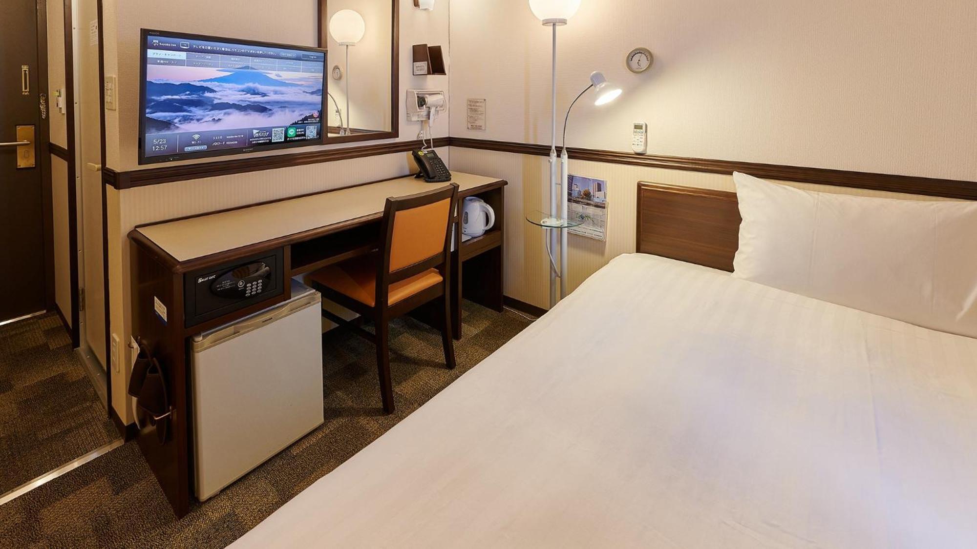 Toyoko Inn Gumma Isesaki Ekimae Стая снимка