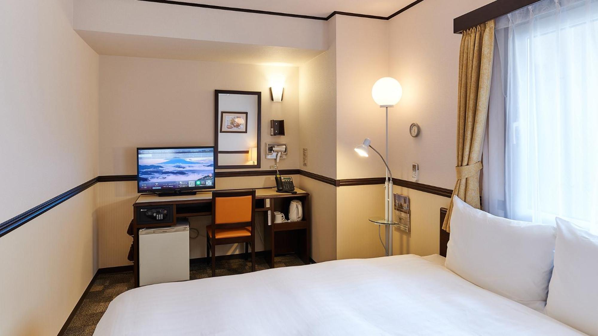 Toyoko Inn Gumma Isesaki Ekimae Стая снимка